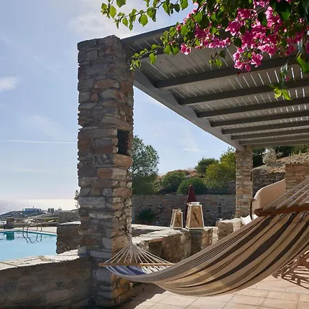 Villa Luxe Eleni, Massive Pool, 3' From