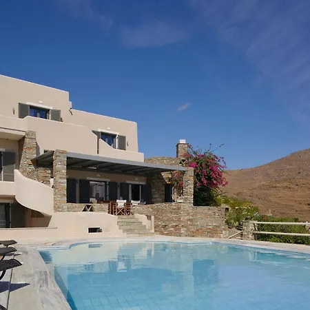 Villa Luxe Eleni, Massive Pool, 3' From